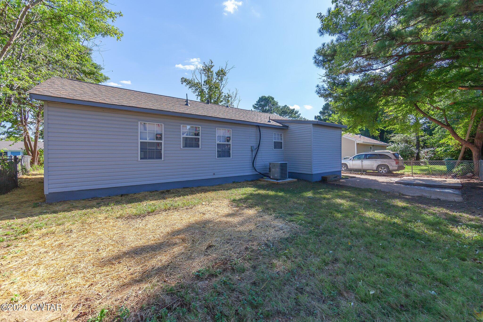 19 Raymond Glade Cove