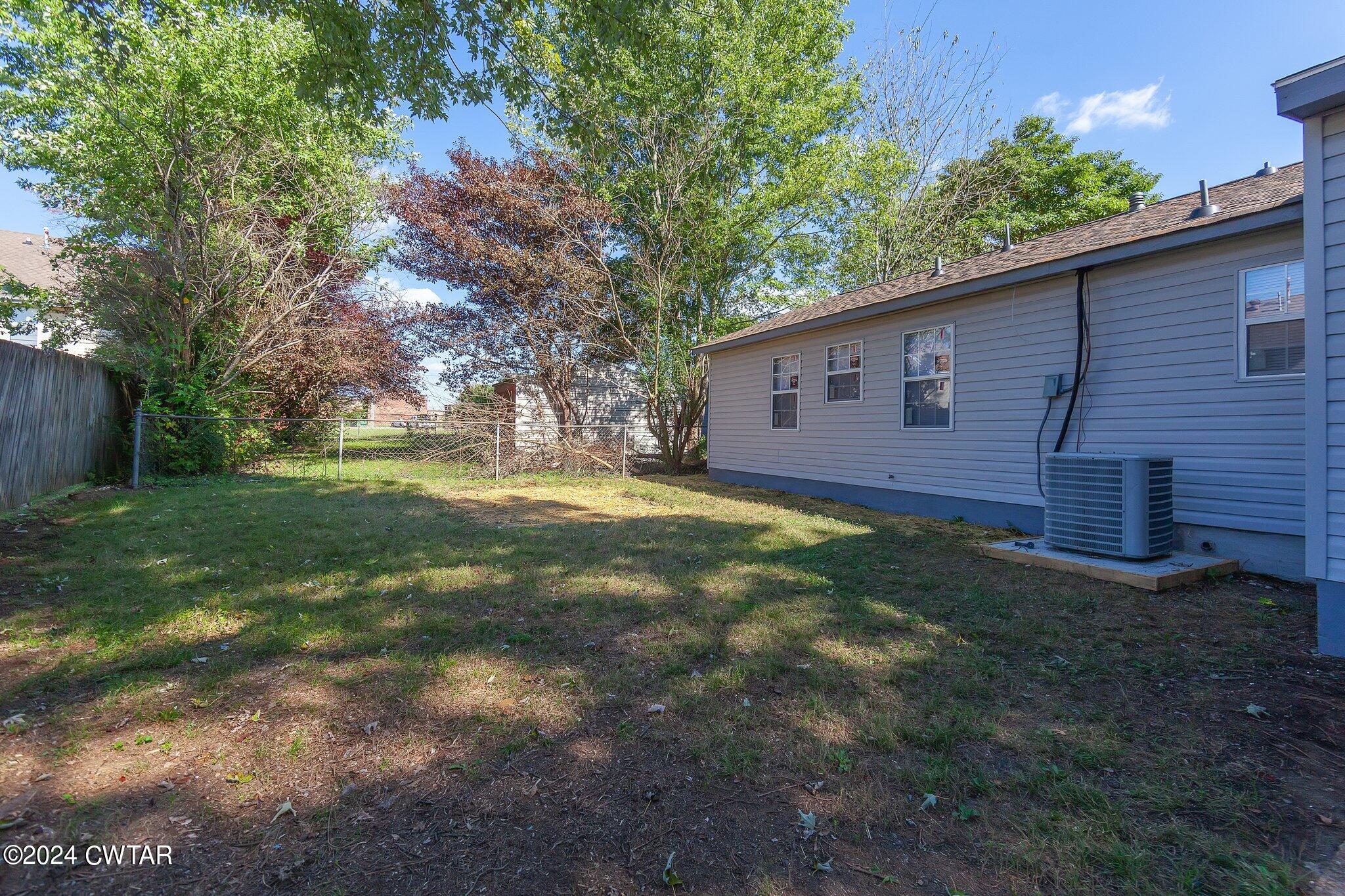 19 Raymond Glade Cove