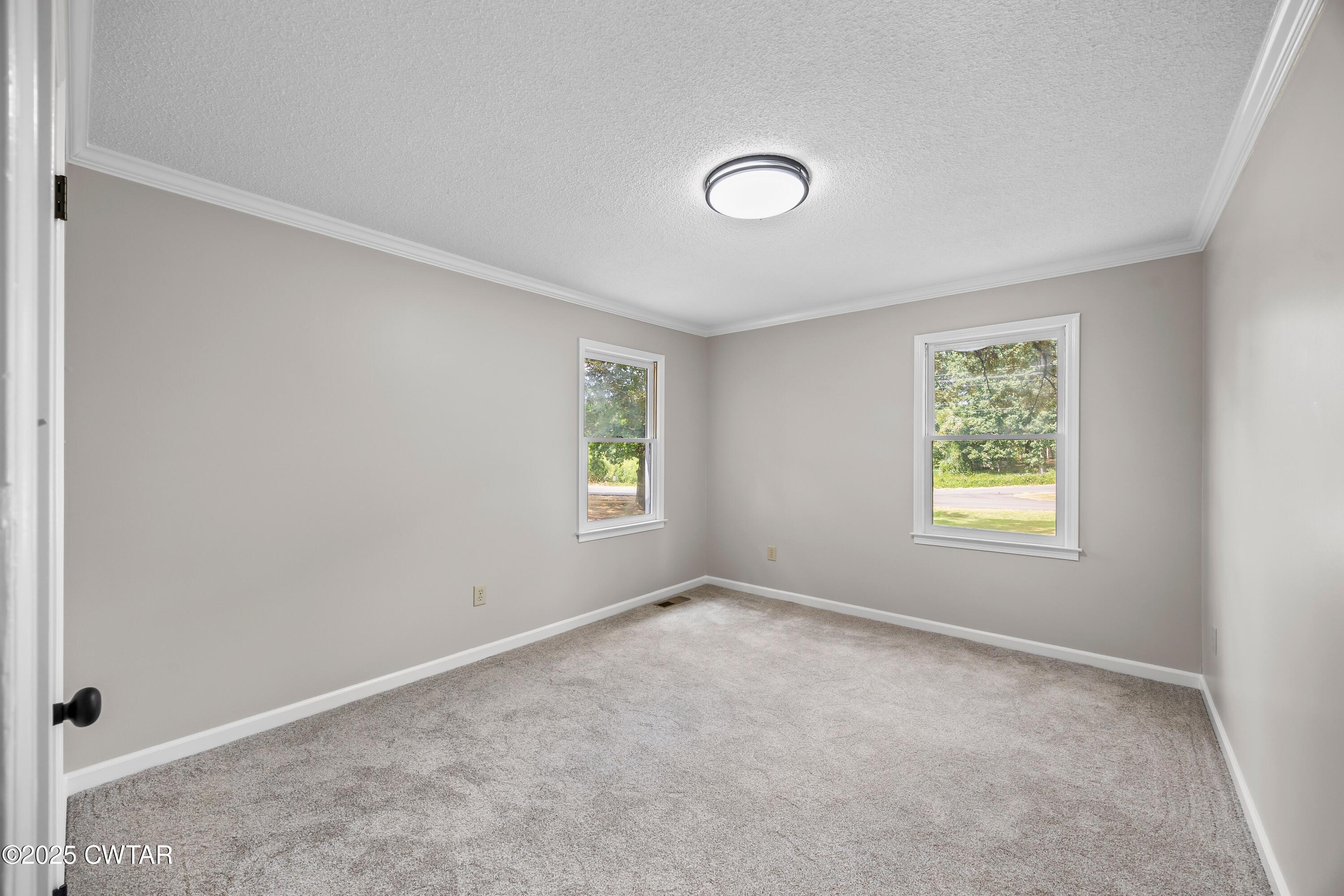 80 Pinewood Drive