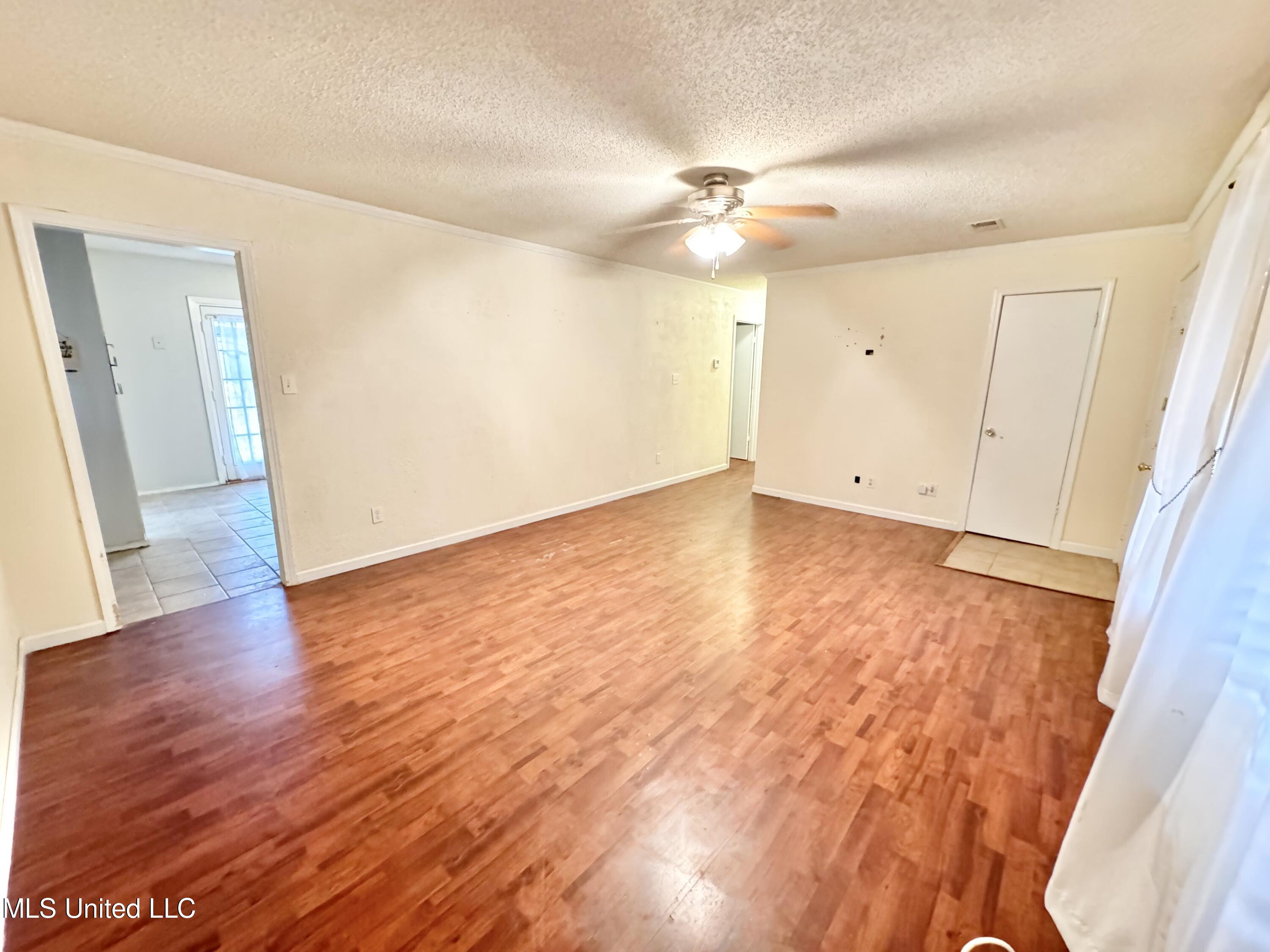 3655 Heathcliff Drive