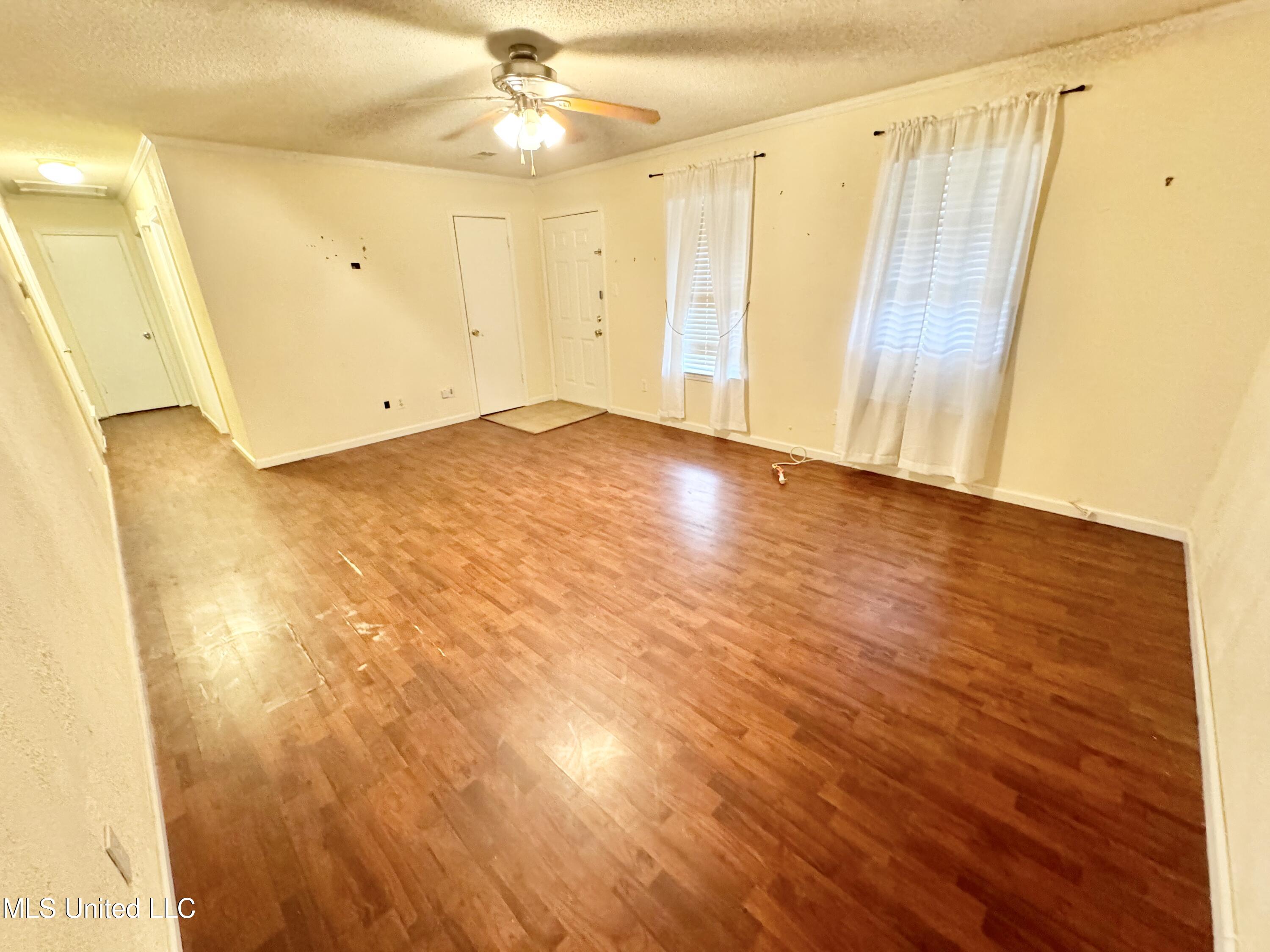 3655 Heathcliff Drive