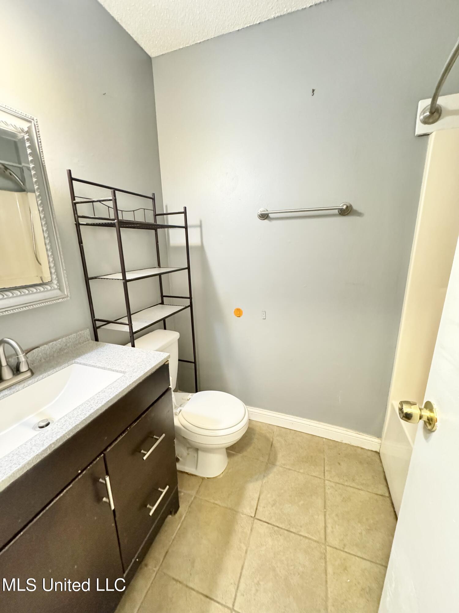 3655 Heathcliff Drive