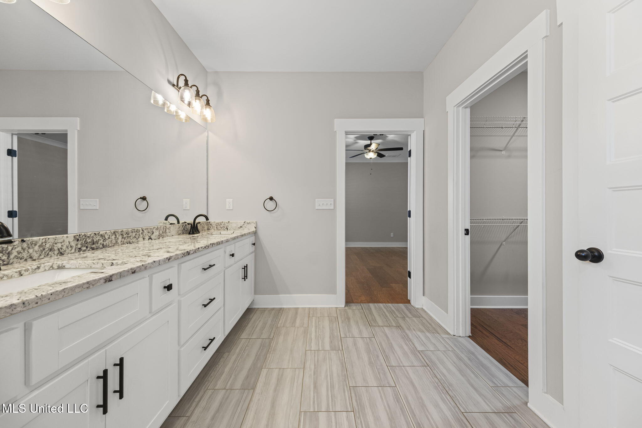 3415 Kreunen Street, Nesbit