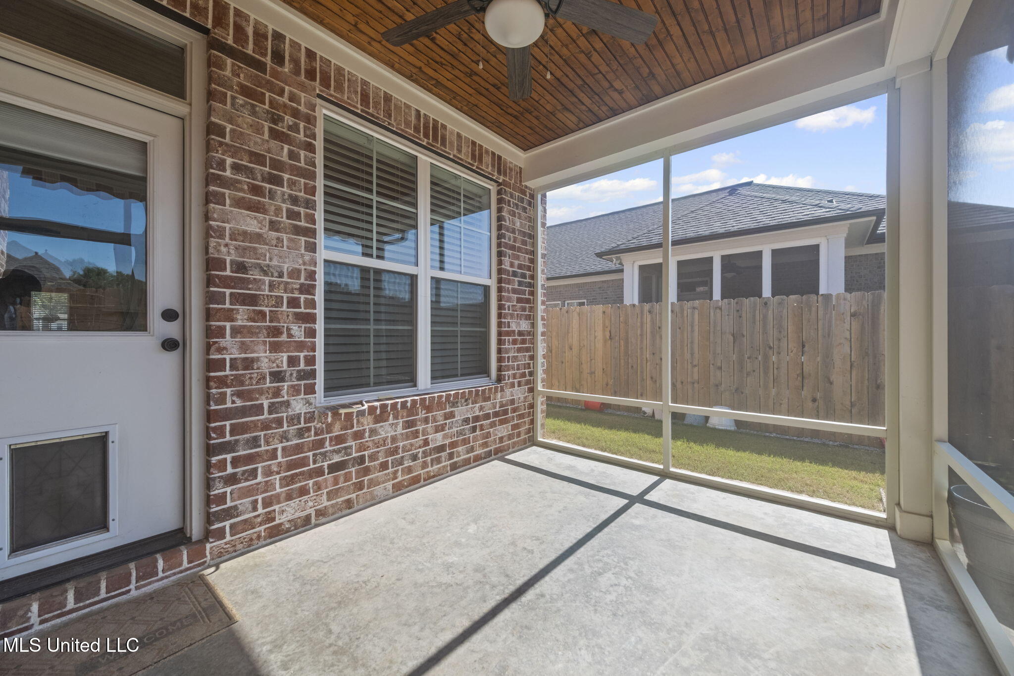 3415 Kreunen Street, Nesbit