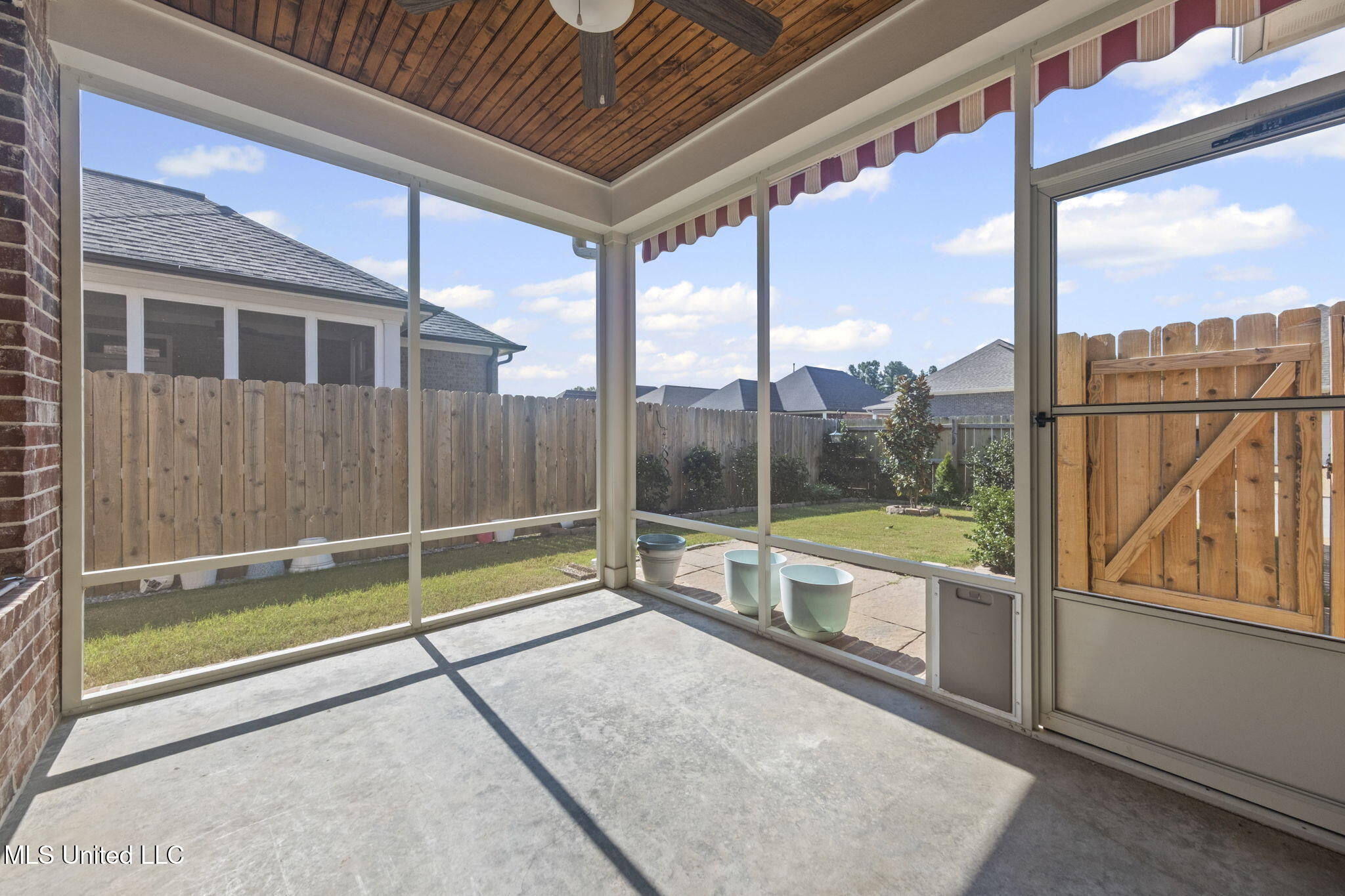 3415 Kreunen Street, Nesbit