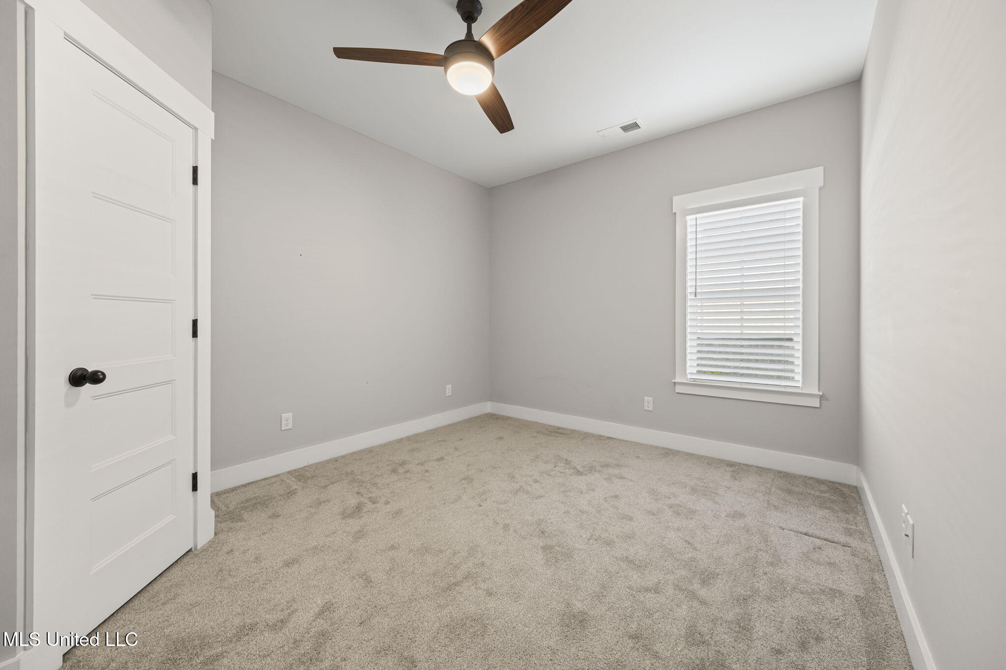 3415 Kreunen Street, Nesbit