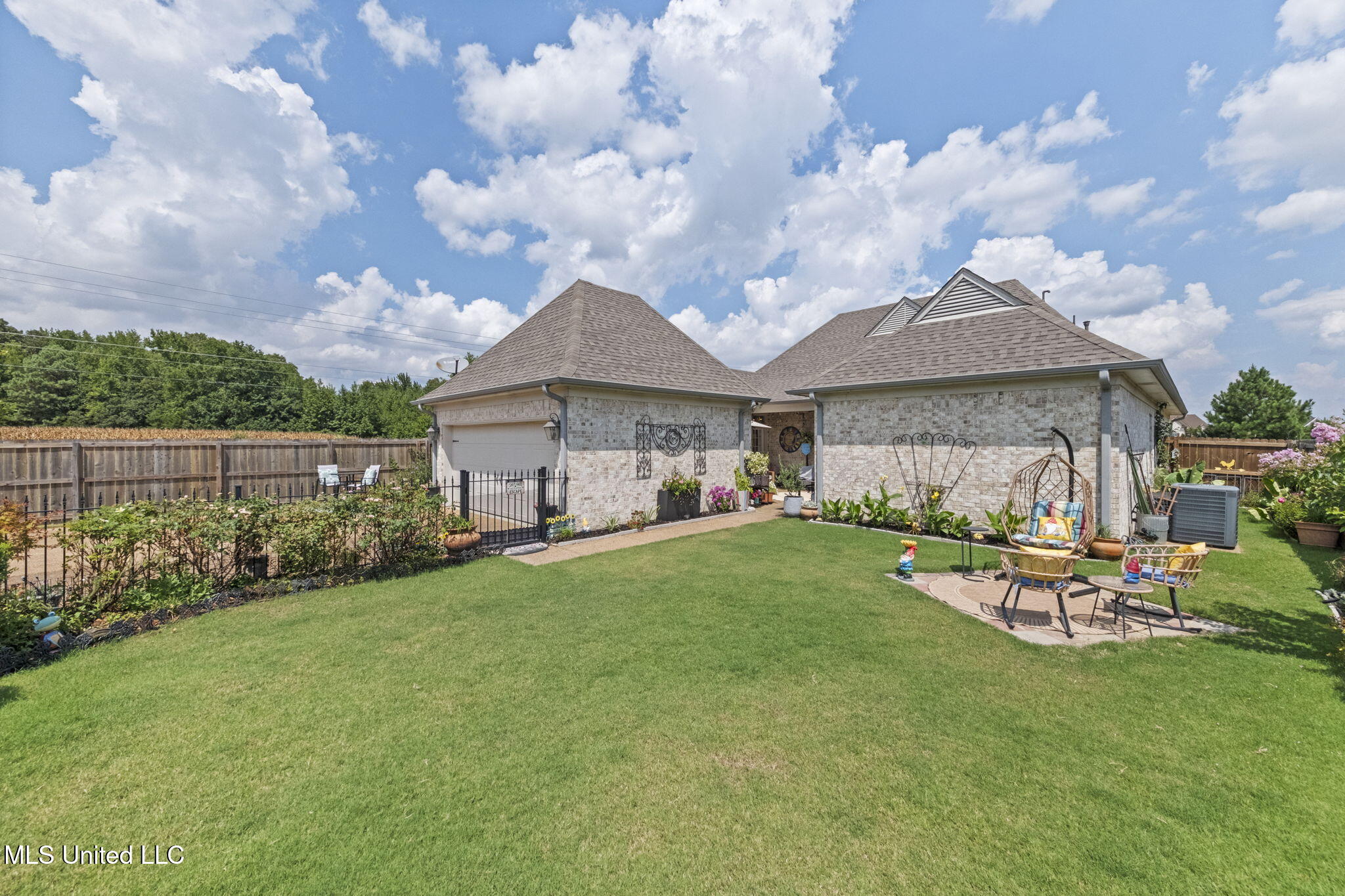 4979 W Margarette Circle, Olive Branch