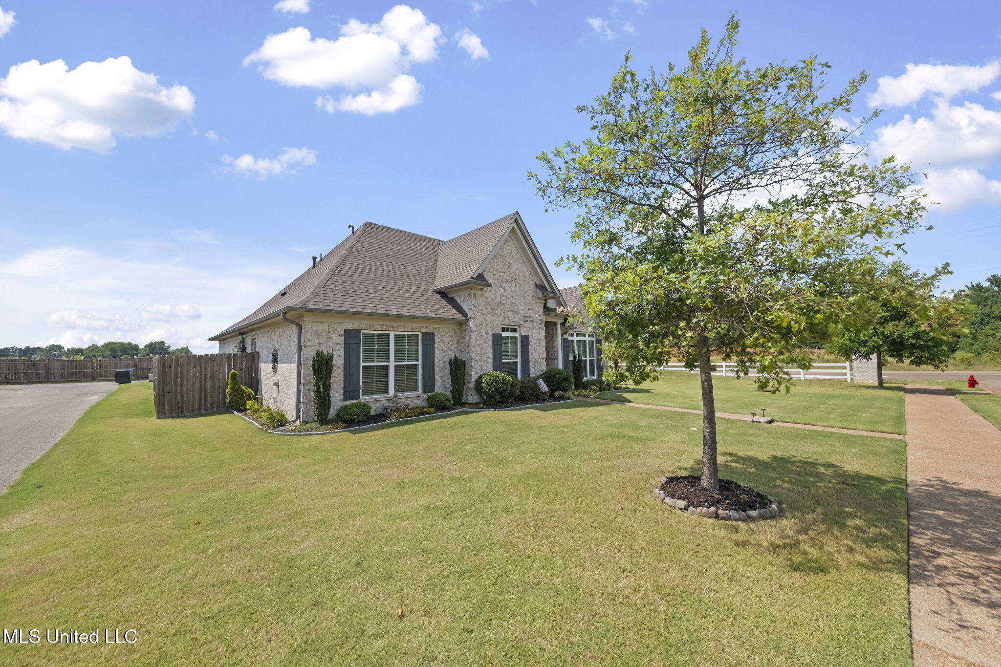 4979 W Margarette Circle, Olive Branch