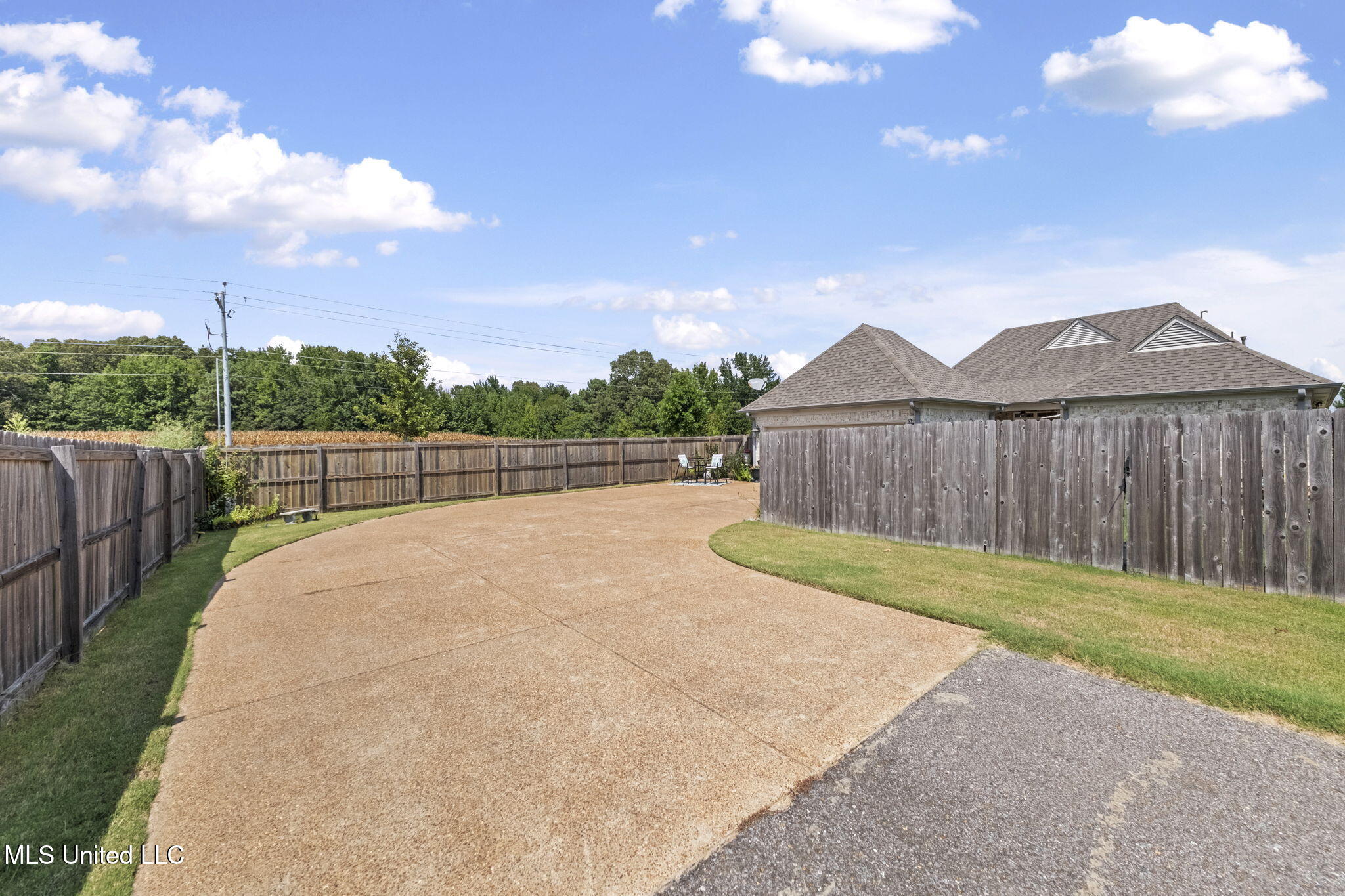 4979 W Margarette Circle, Olive Branch