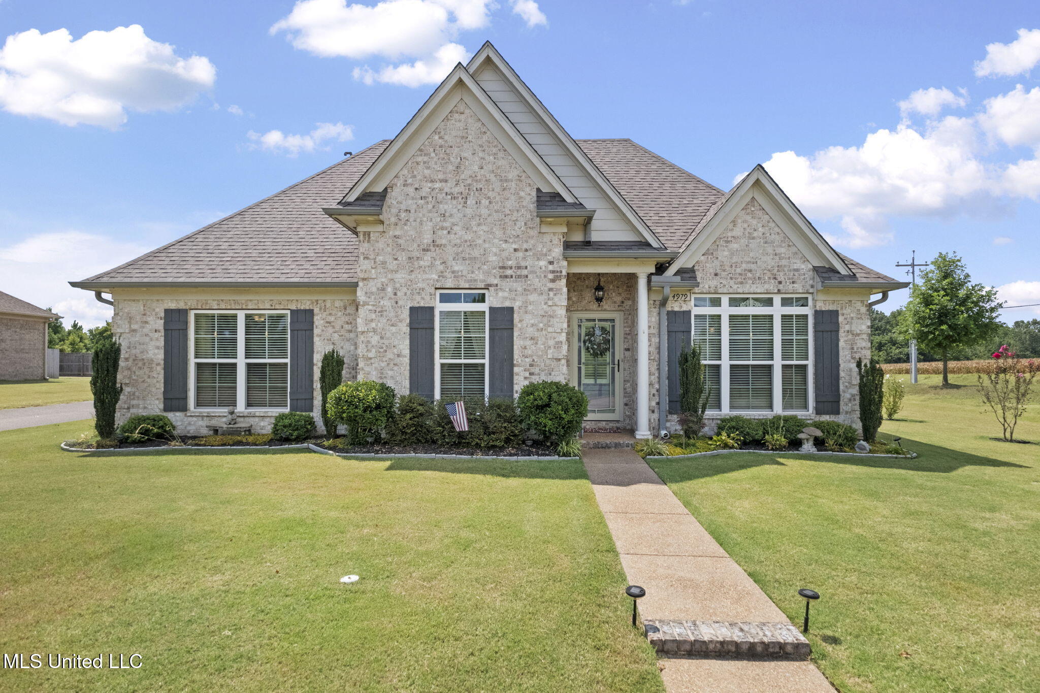 4979 W Margarette Circle, Olive Branch