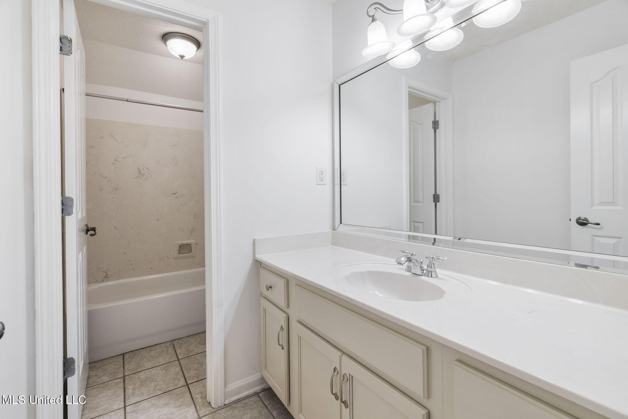 7888 E Shelburne Lane