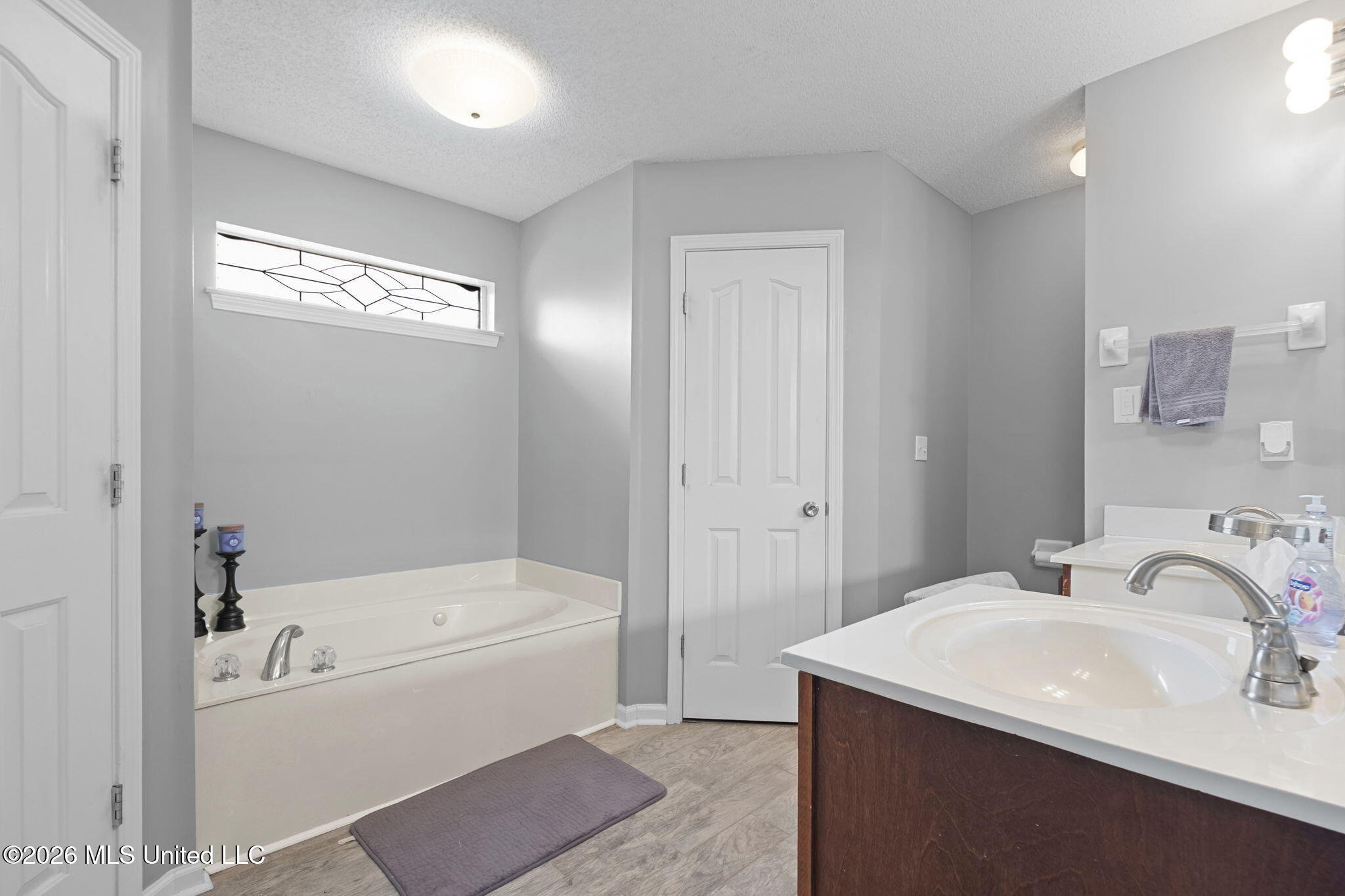 5681 Carter Drive