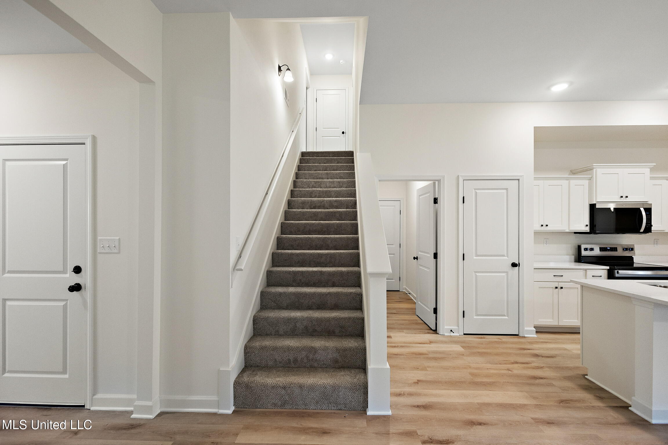 6464 Chloe Way