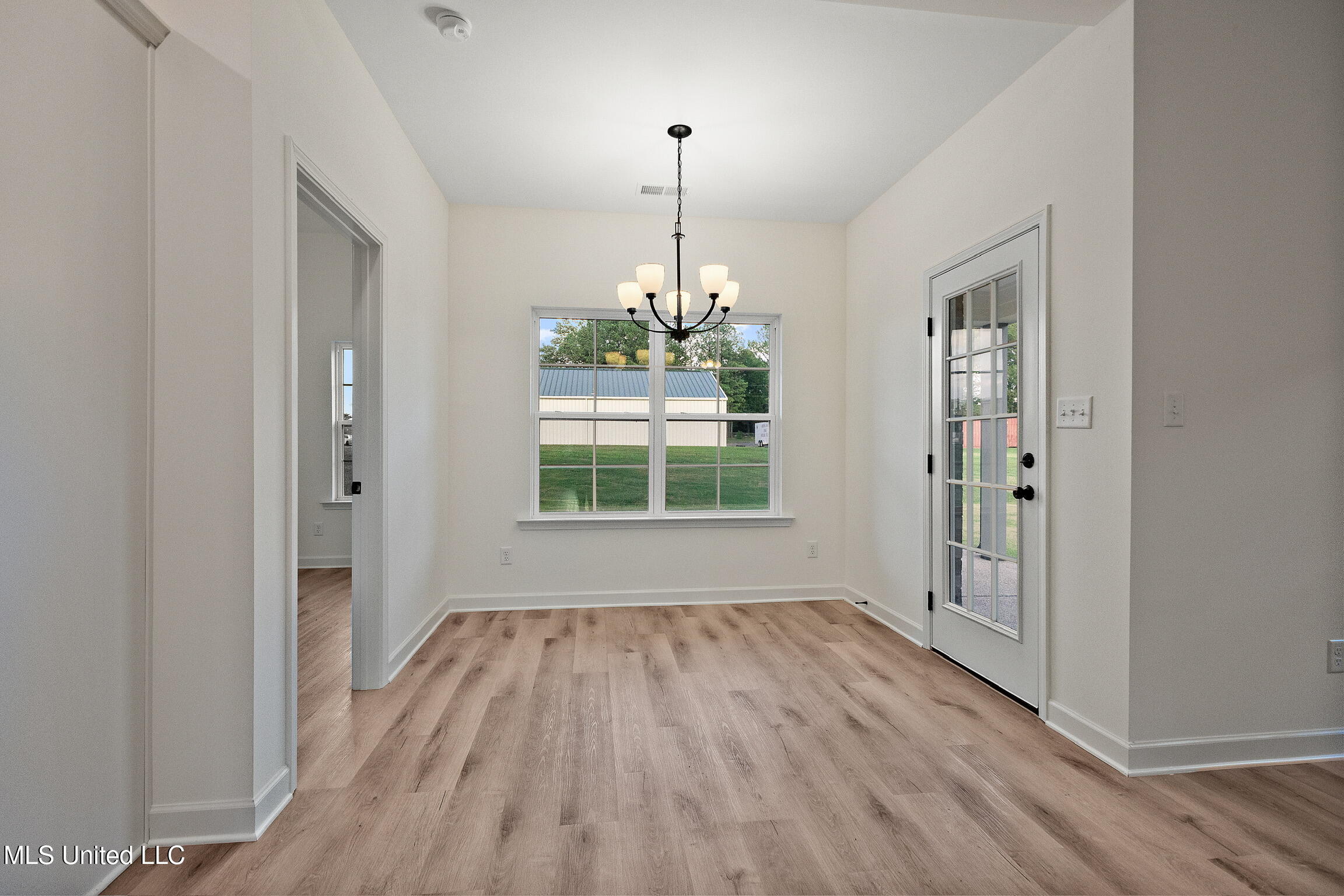 6464 Chloe Way