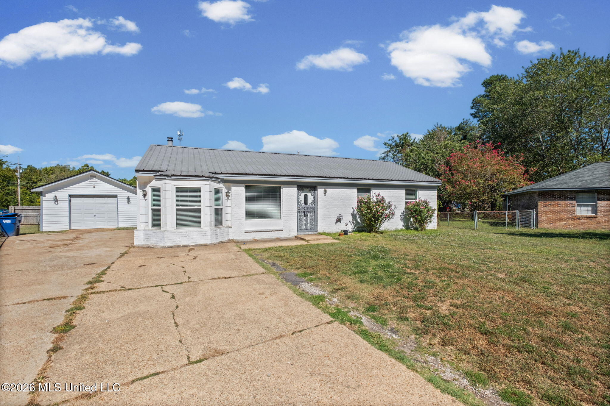 2630 Hillcrest Cove