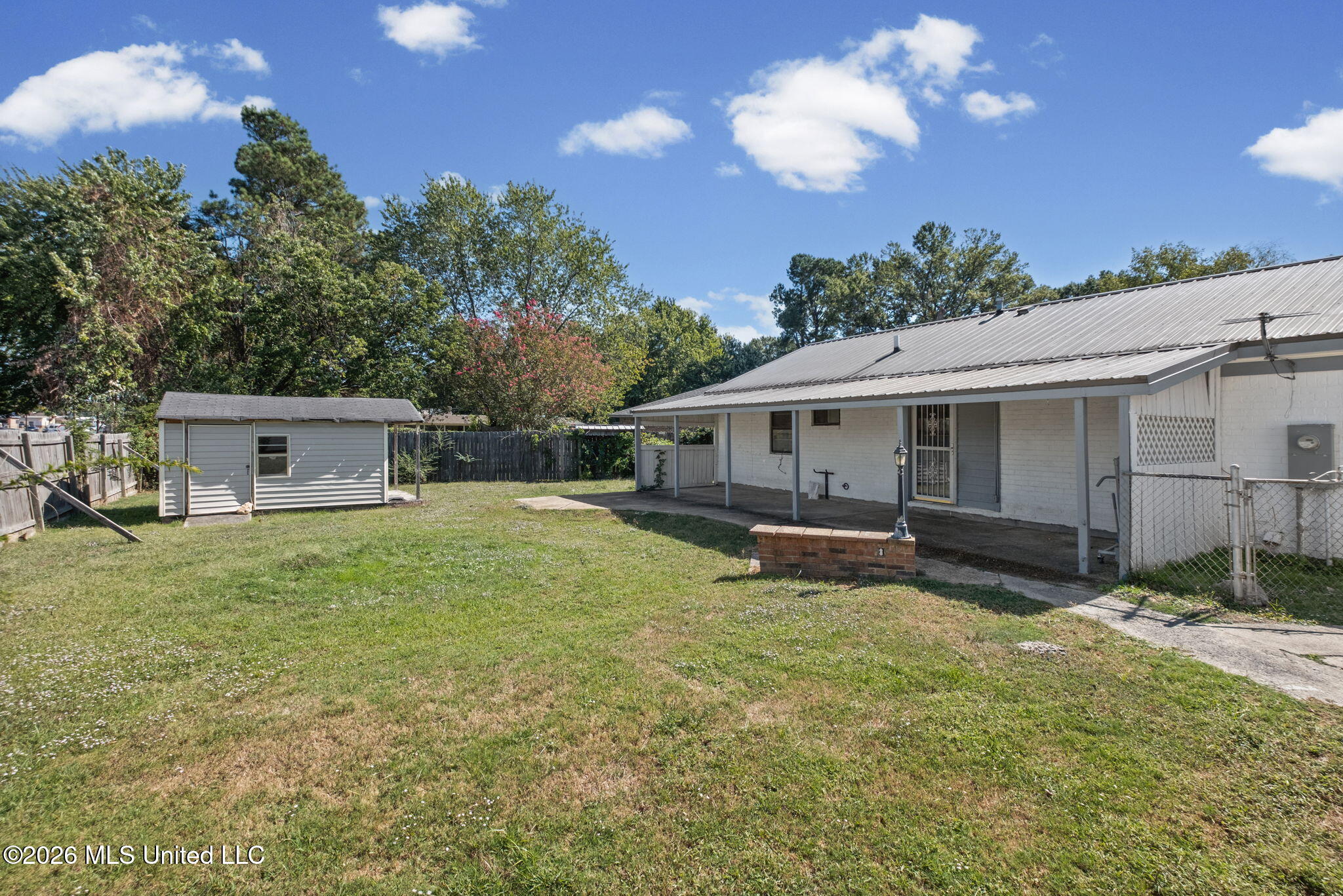 2630 Hillcrest Cove