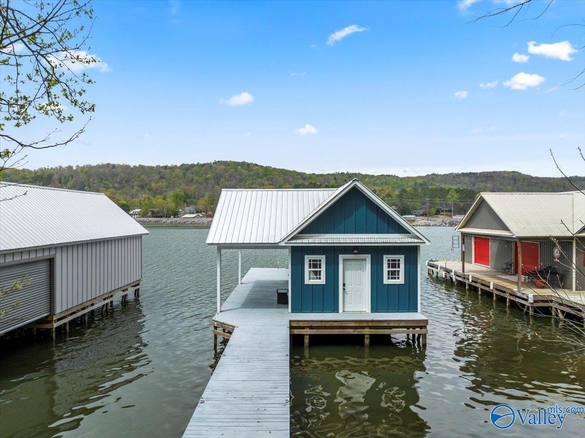 192 Pine Island Circle