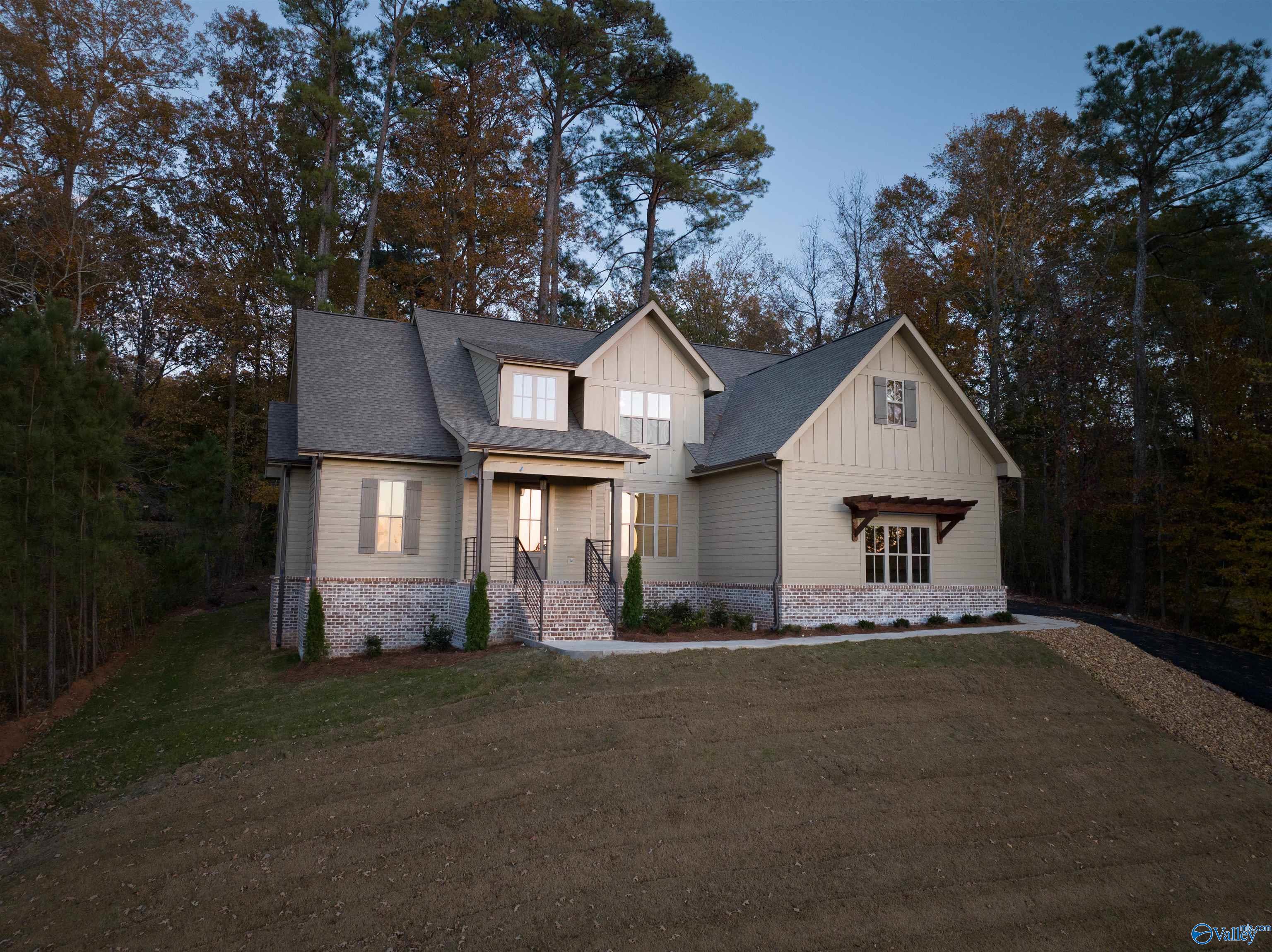 3445 Creek Path Road