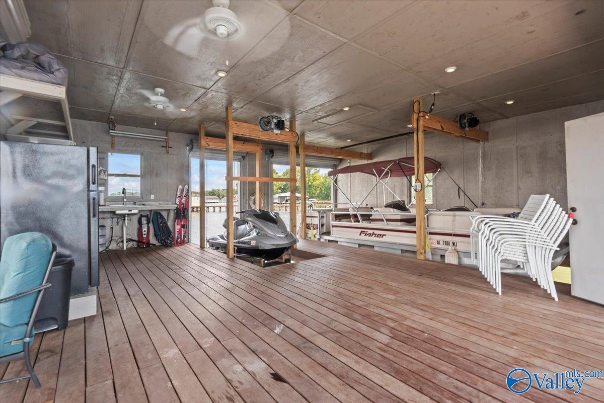 128 Floyd Circle