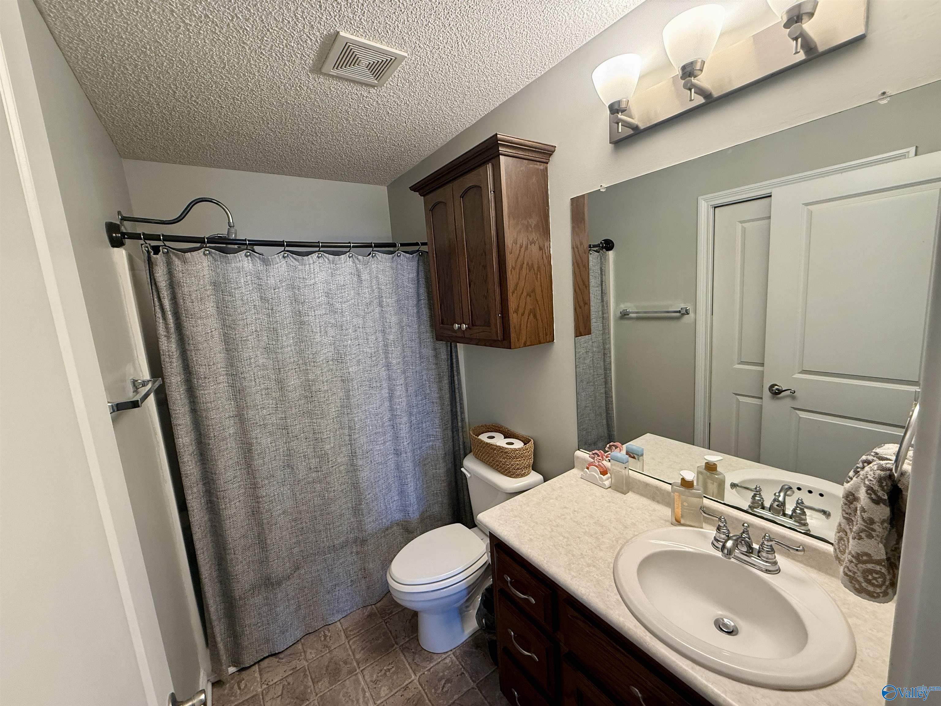 77 Temple Crossing, Arab