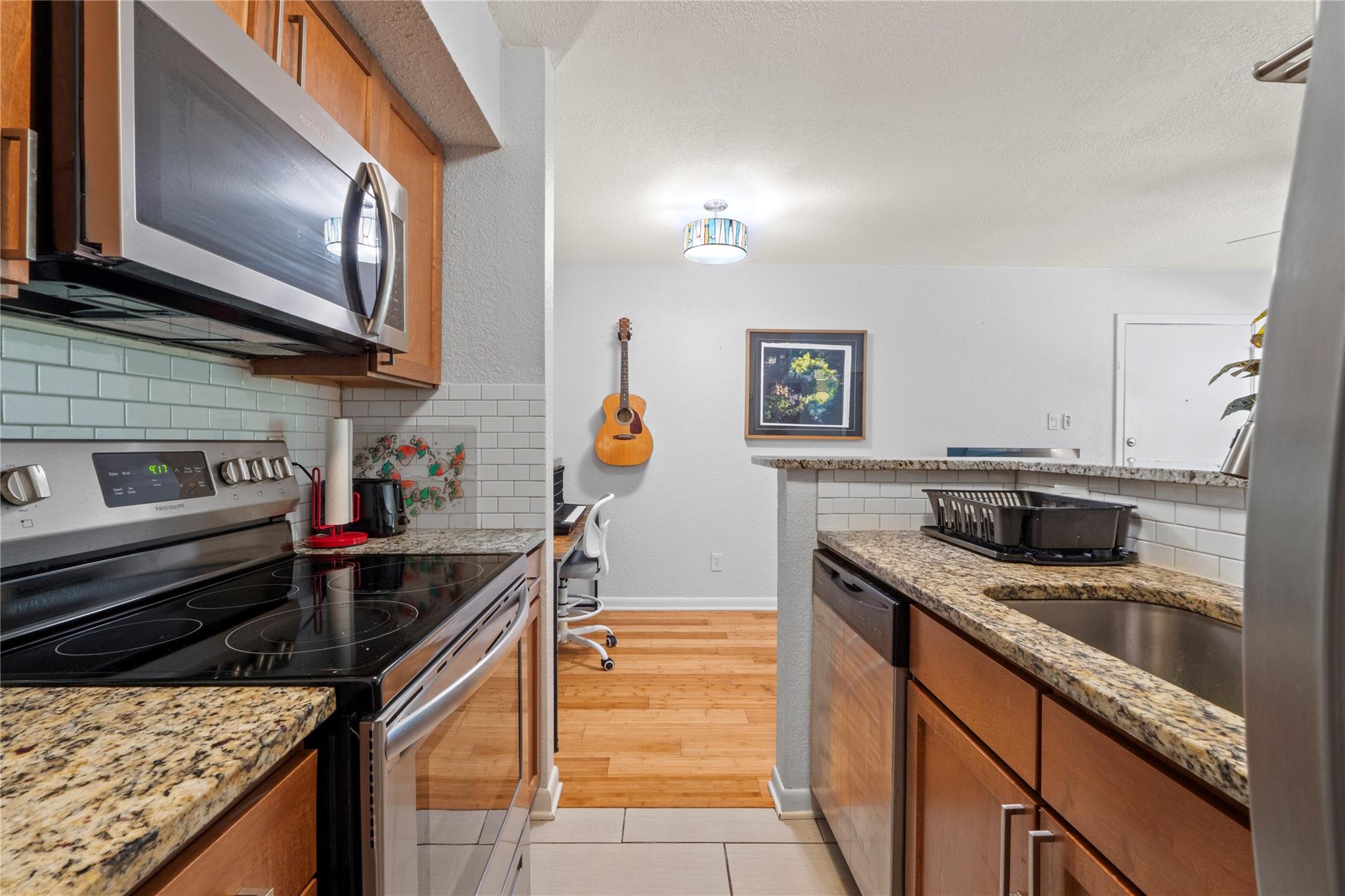 3204 Menchaca RD # 305