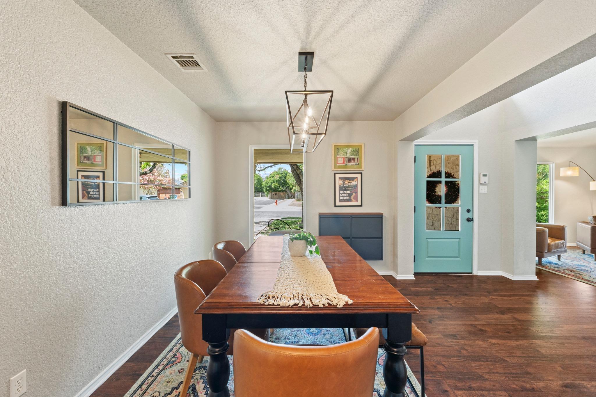 4008 Licorice LN