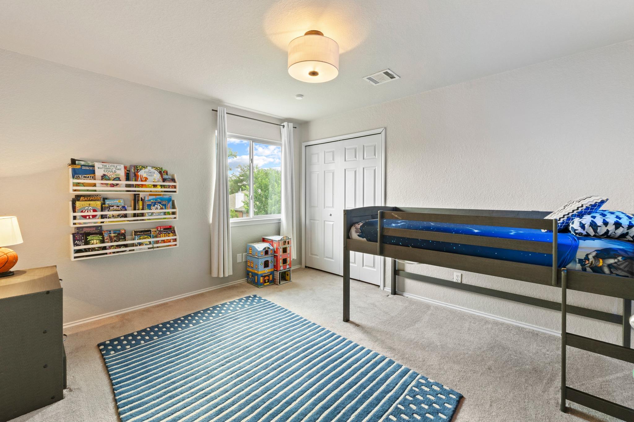 4008 Licorice LN