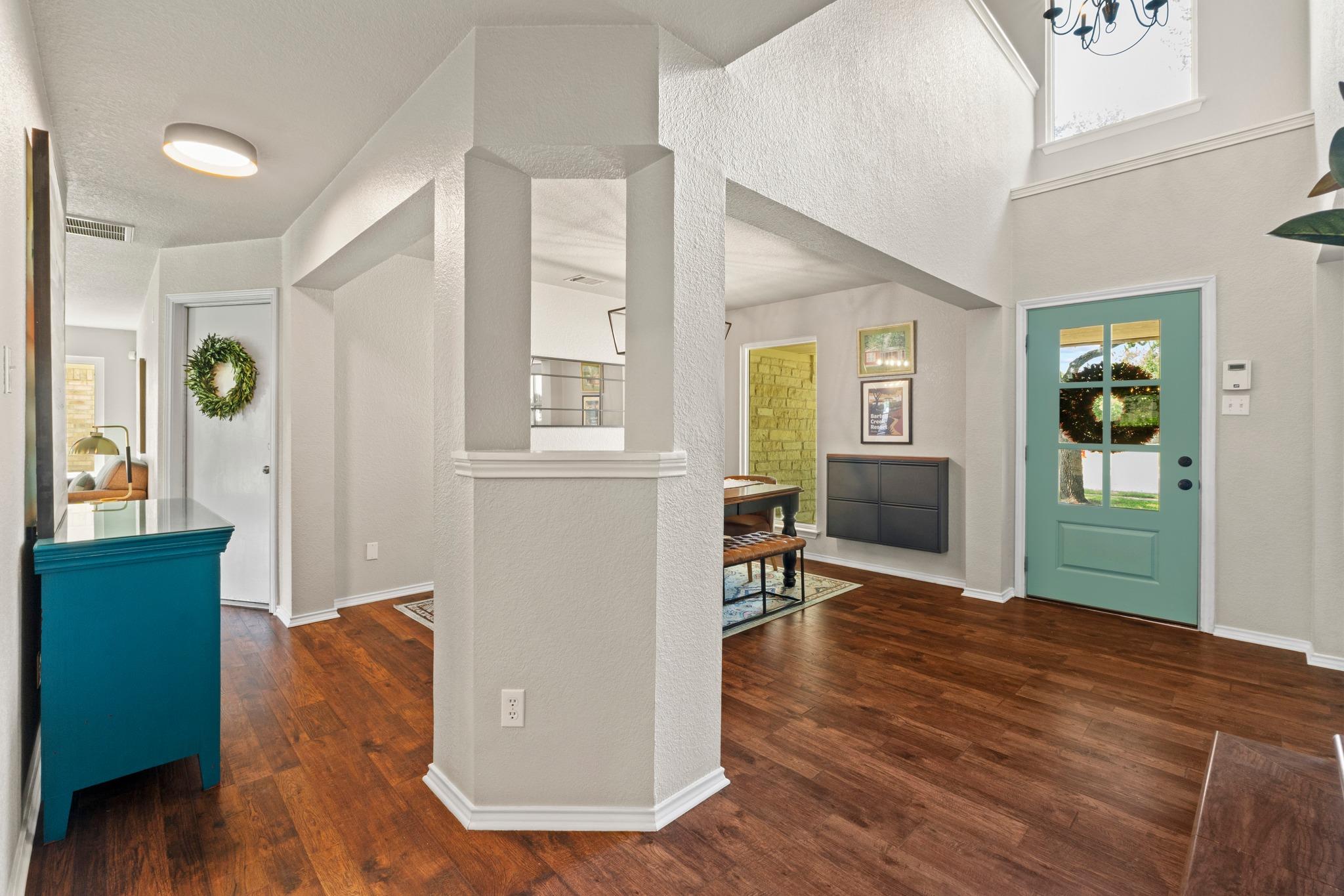 4008 Licorice LN
