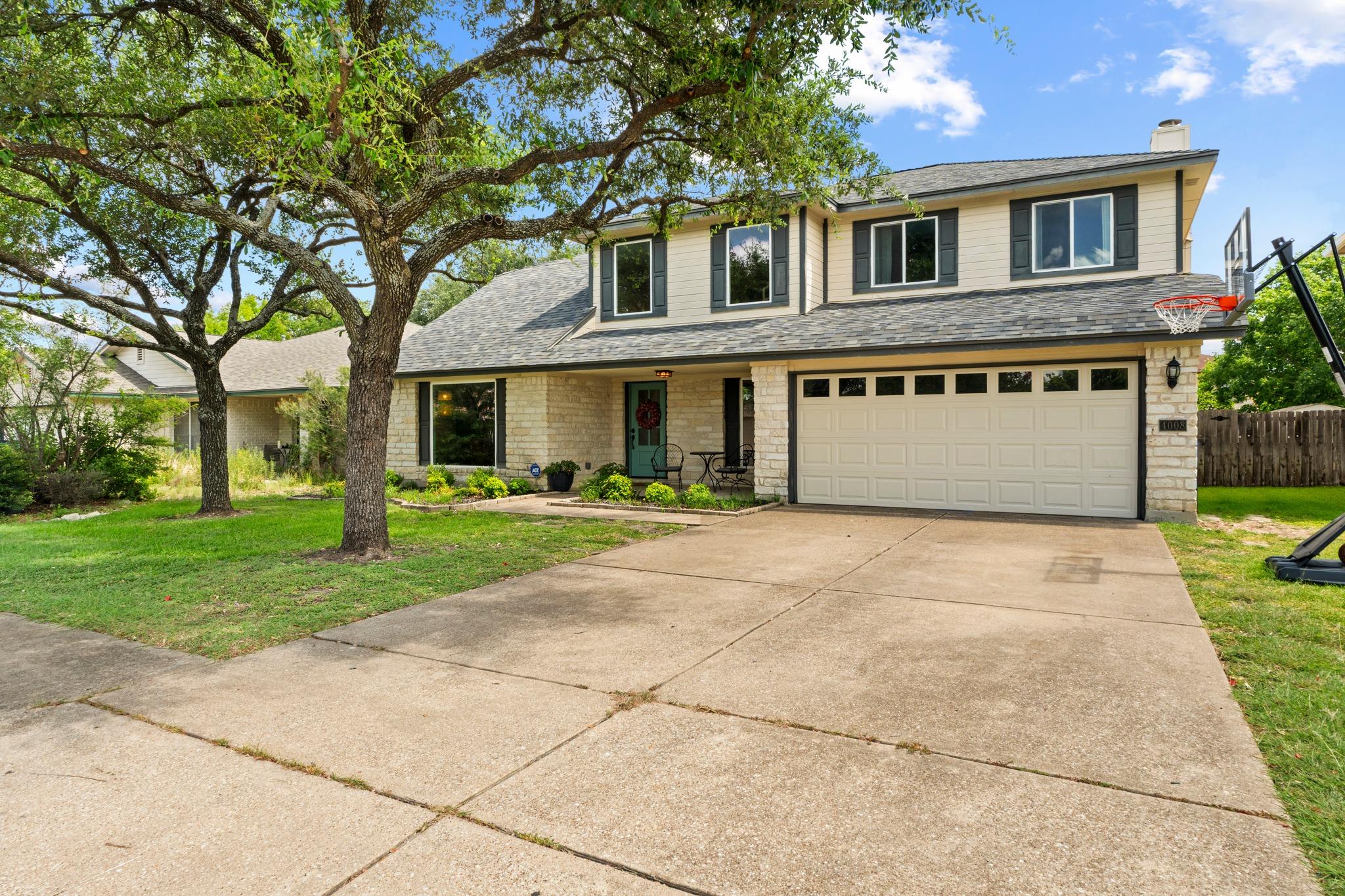4008 Licorice LN