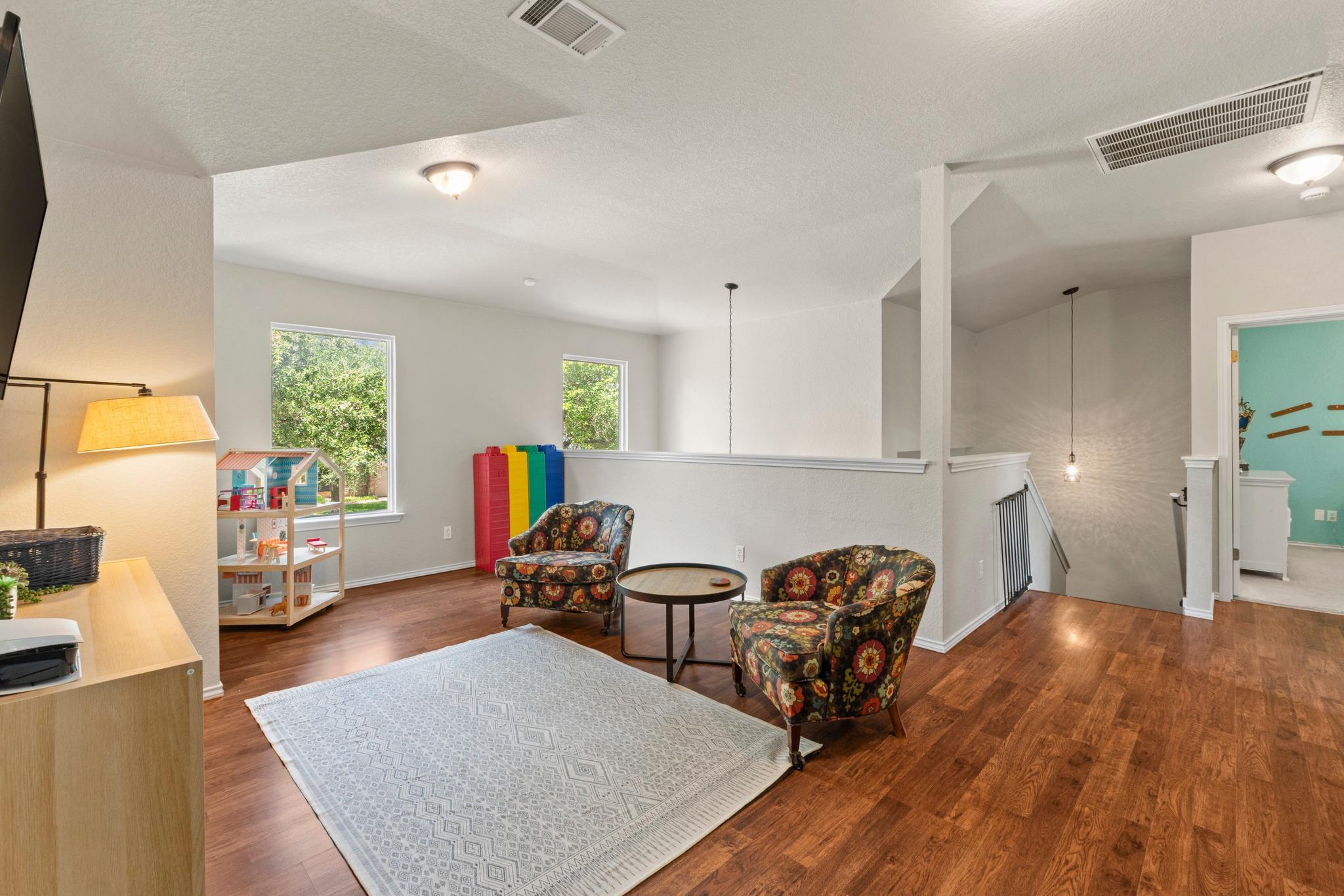 4008 Licorice LN