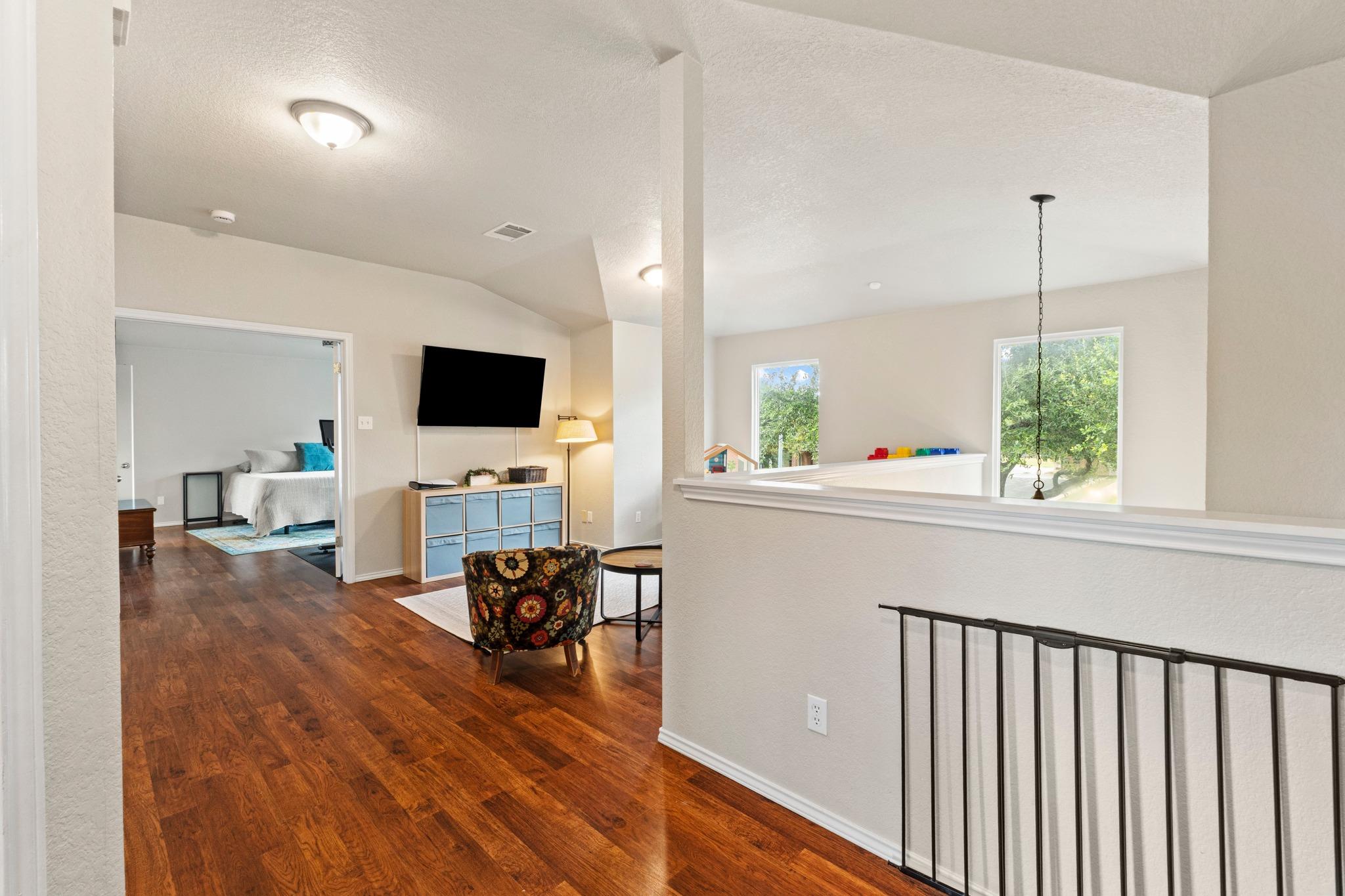 4008 Licorice LN