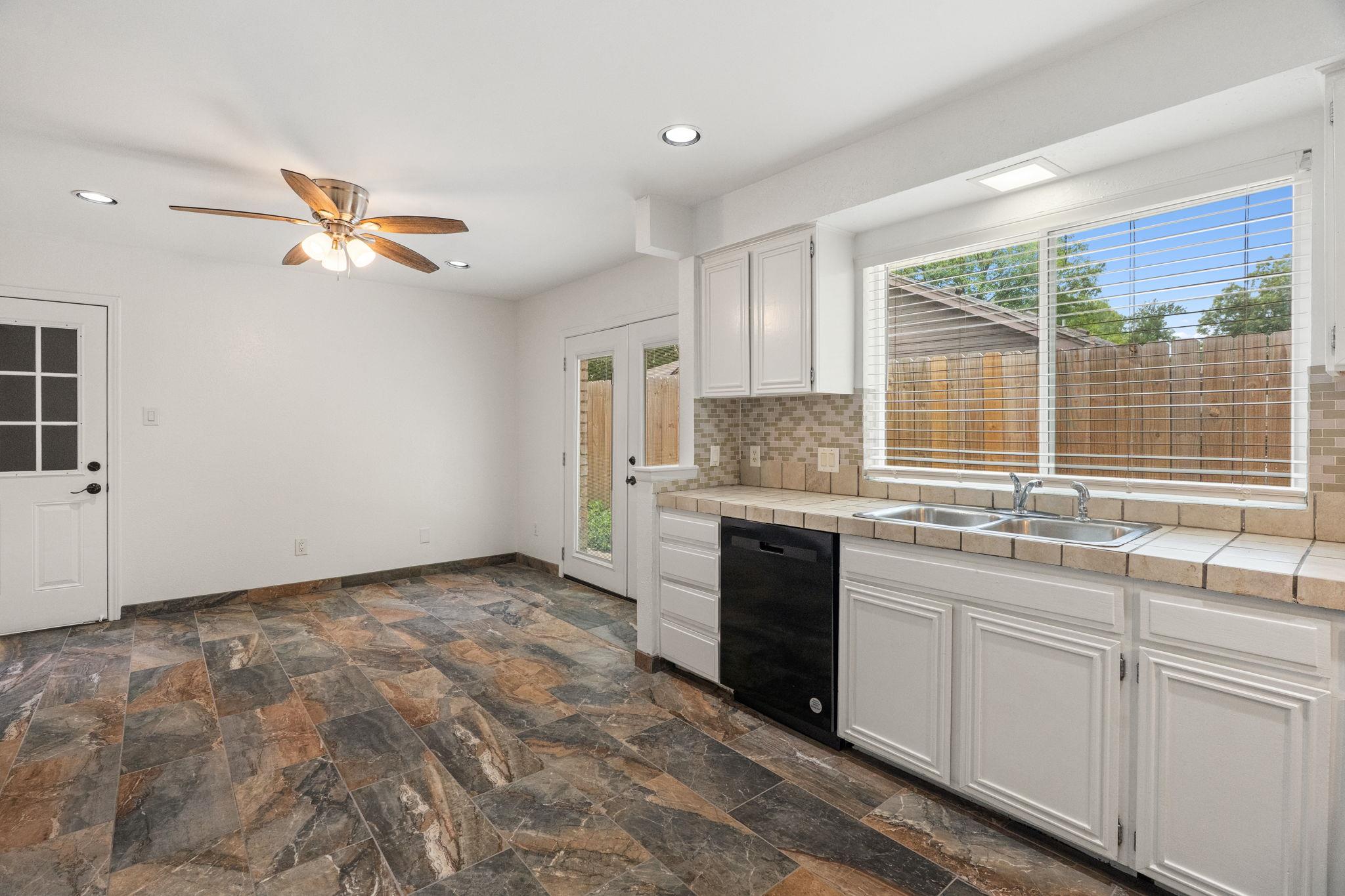 2406 Berkeley Ave # B