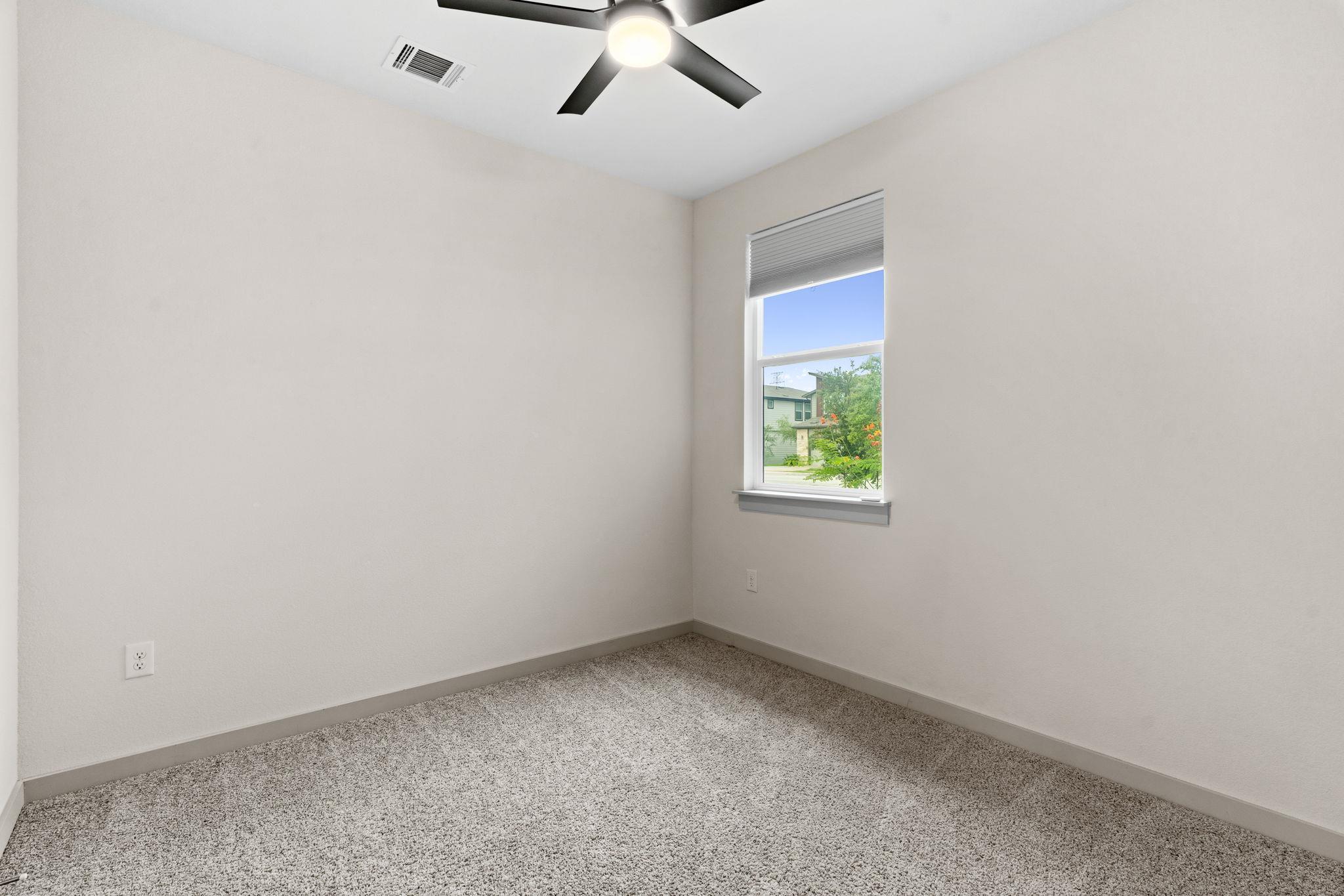 8004 Linda Michelle LN