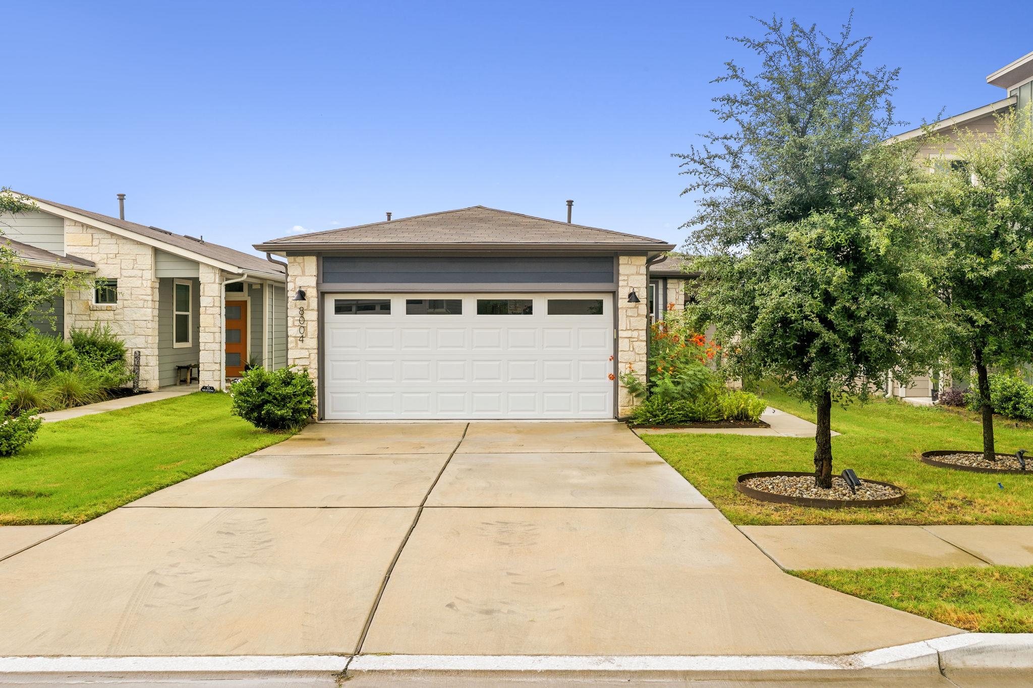 8004 Linda Michelle LN