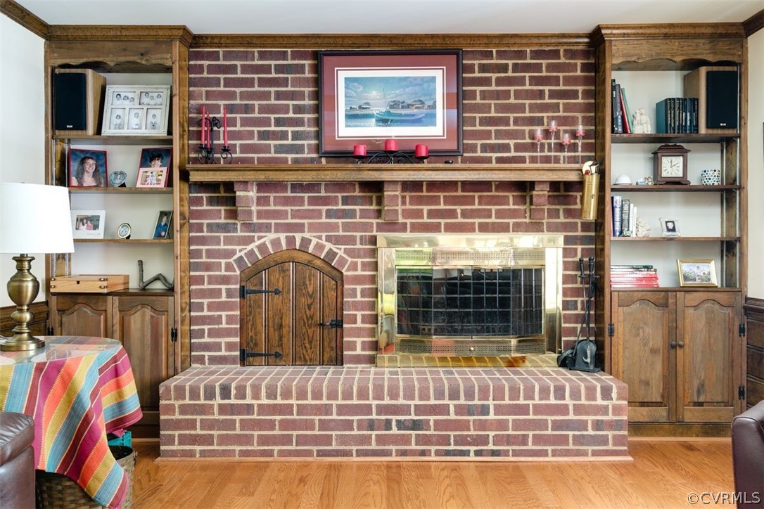 1701 Coachlite Dr