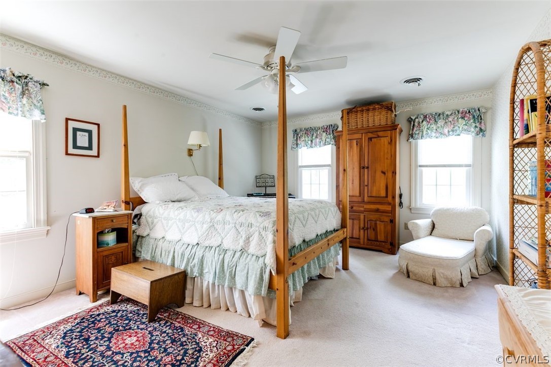1701 Coachlite Dr