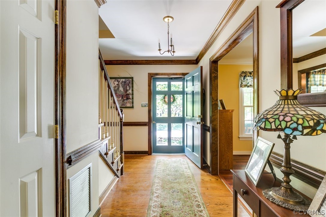 1701 Coachlite Dr