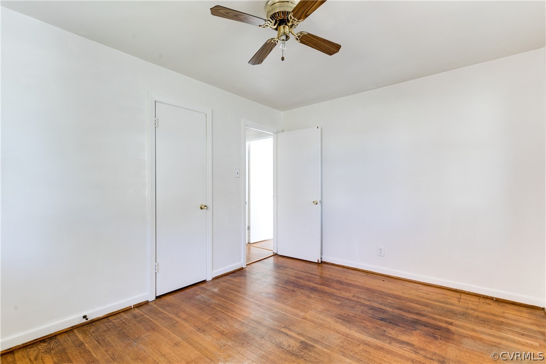 2307 Lenora Ln