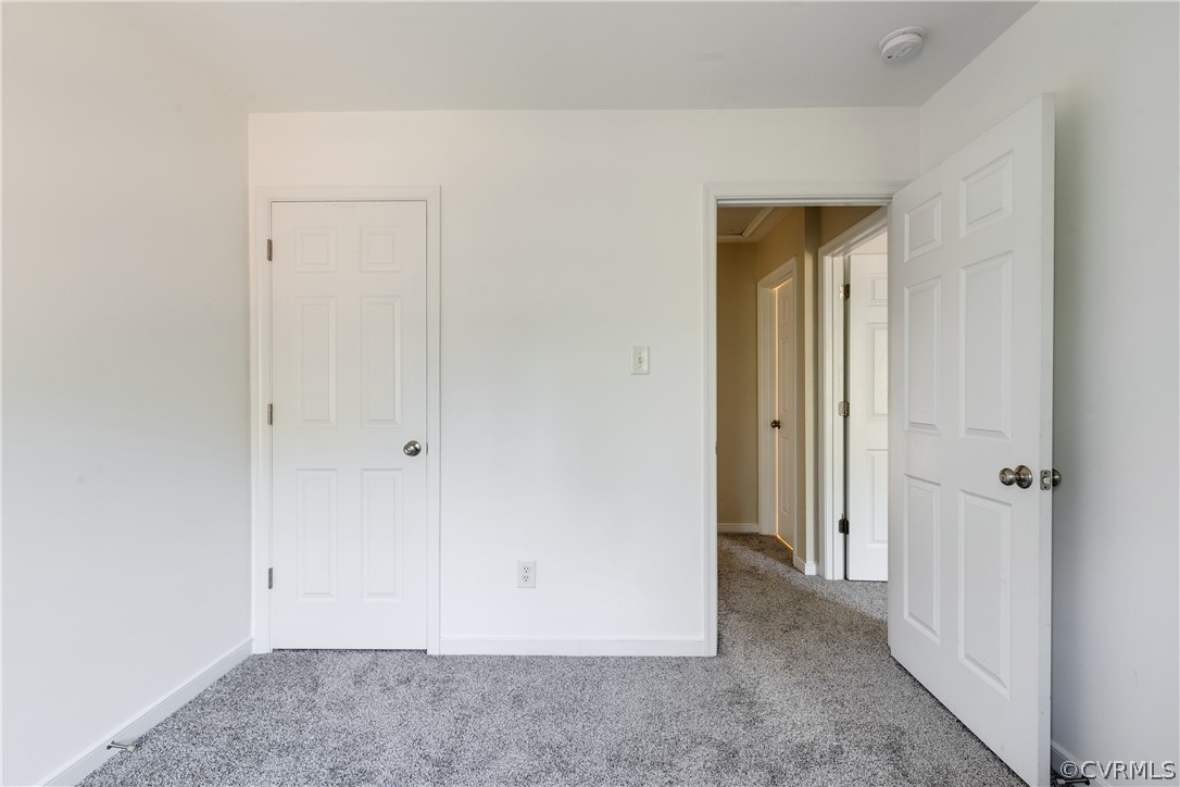 8012 Creekside Village Dr
