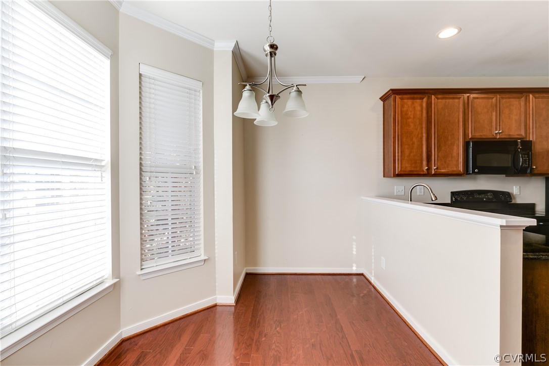 8012 Creekside Village Dr