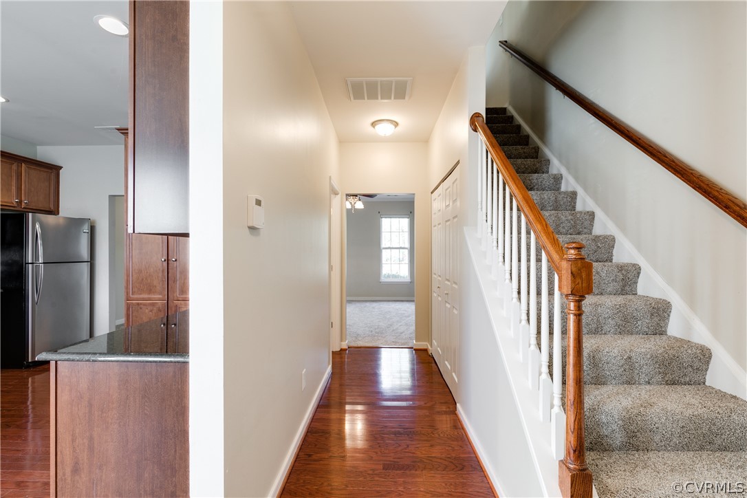 8012 Creekside Village Dr