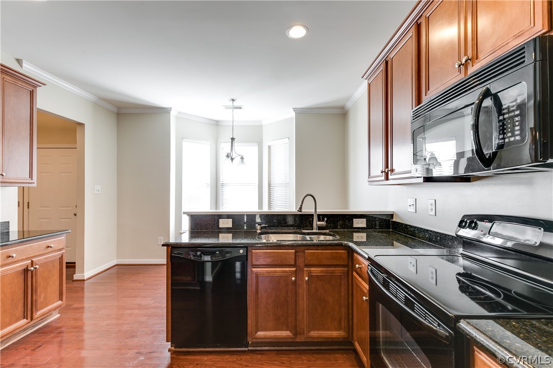 8012 Creekside Village Dr