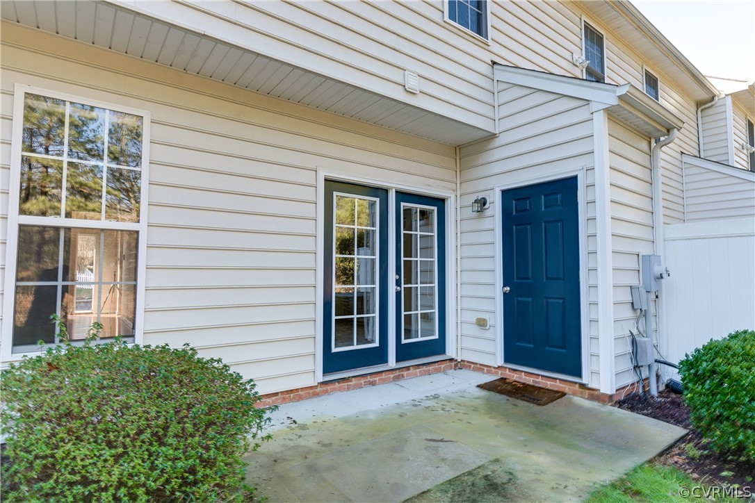 8012 Creekside Village Dr