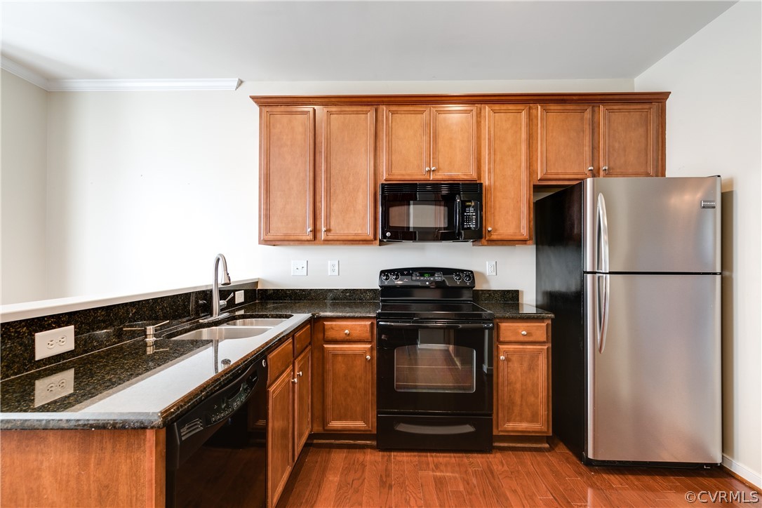 8012 Creekside Village Dr