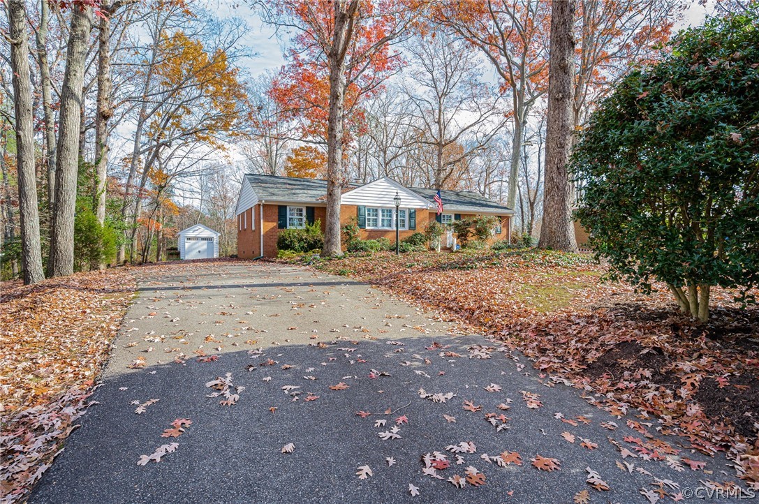 10333 Hollyberry Dr