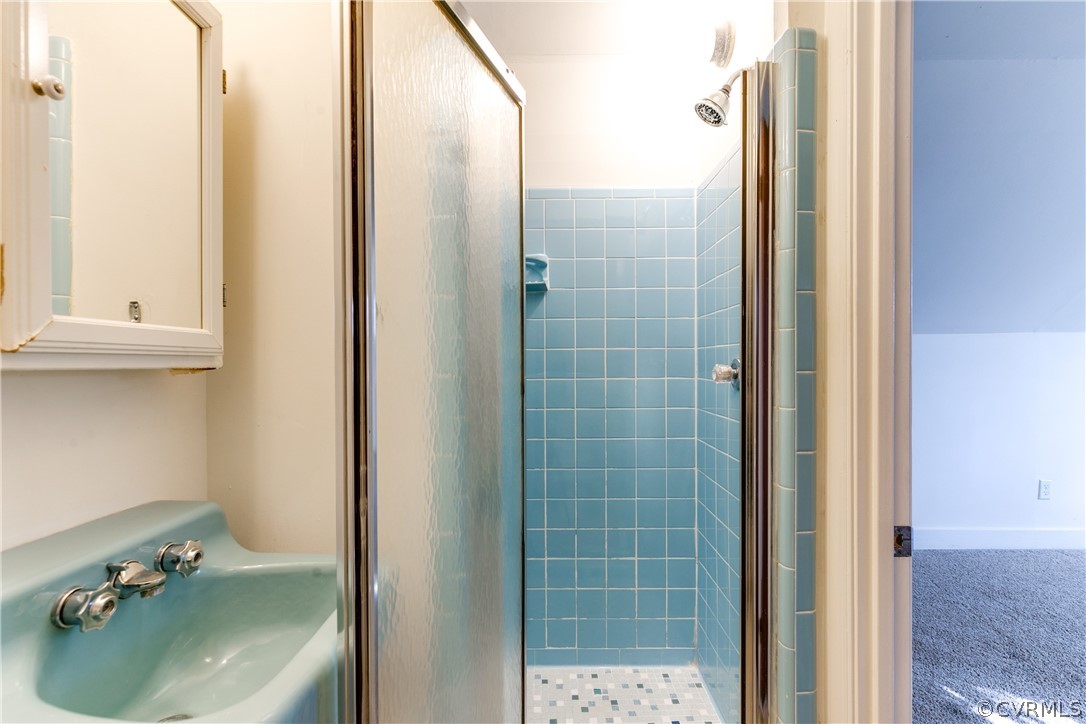 7404 Westfield Rd