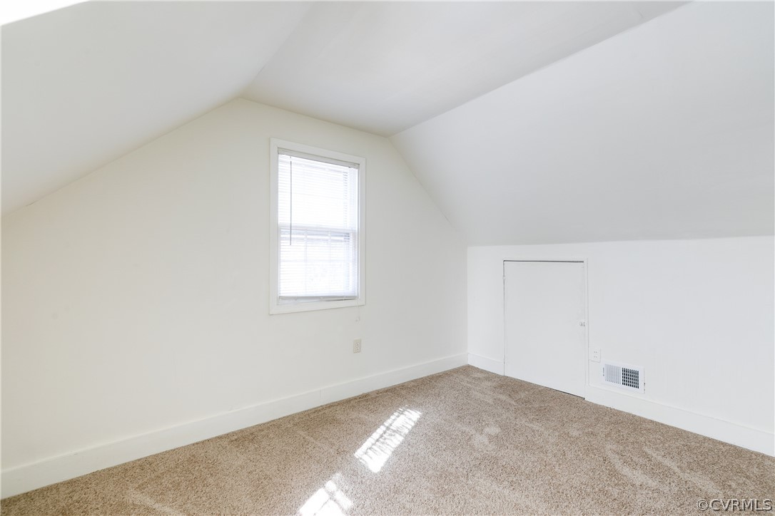 7404 Westfield Rd