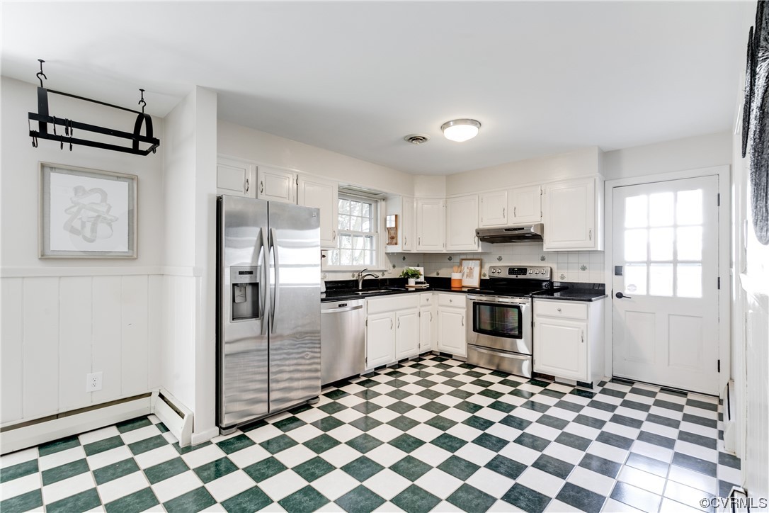 7443 Comanche Dr