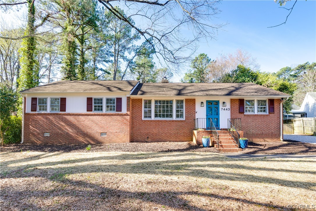 7443 Comanche Dr