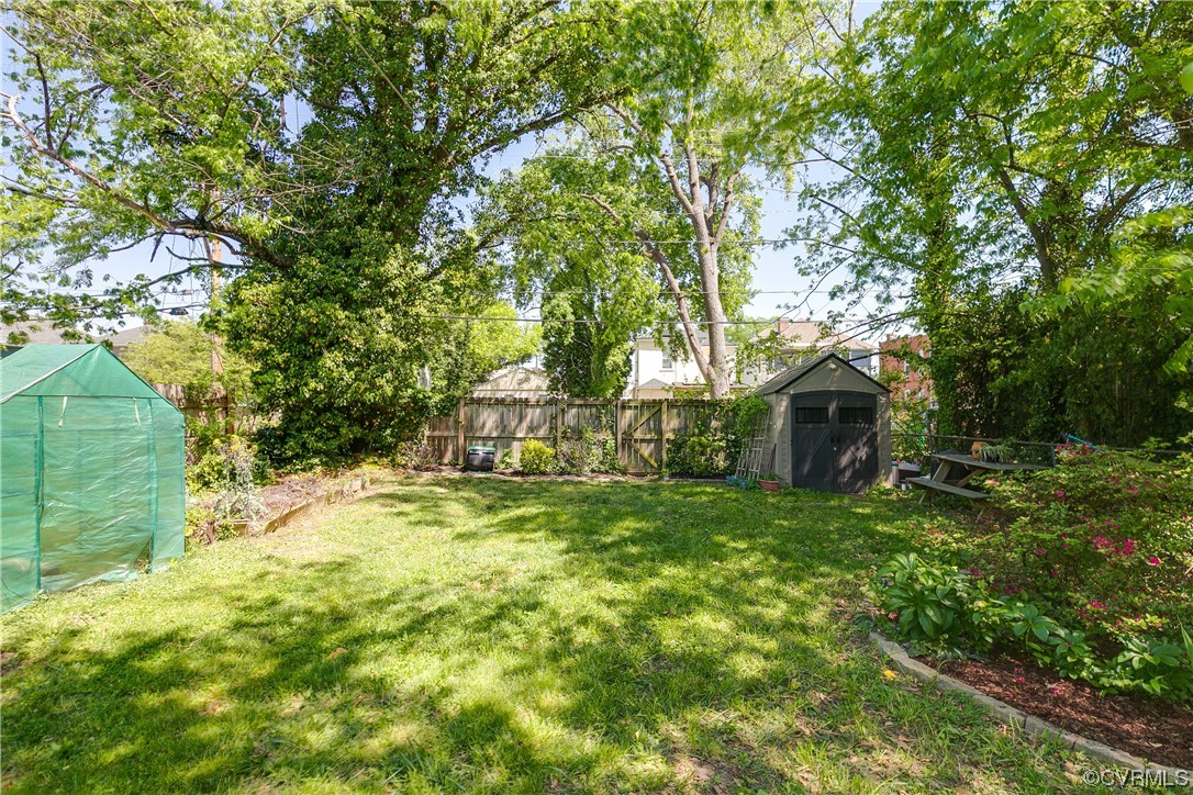 2807 Garland Ave
